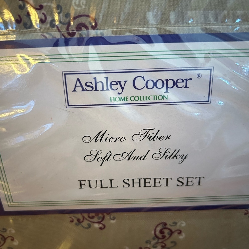 Ashley Cooper Micro Fiber Soft & Silky Full Sheet Set in Grace Paisley-Tan NEW!!